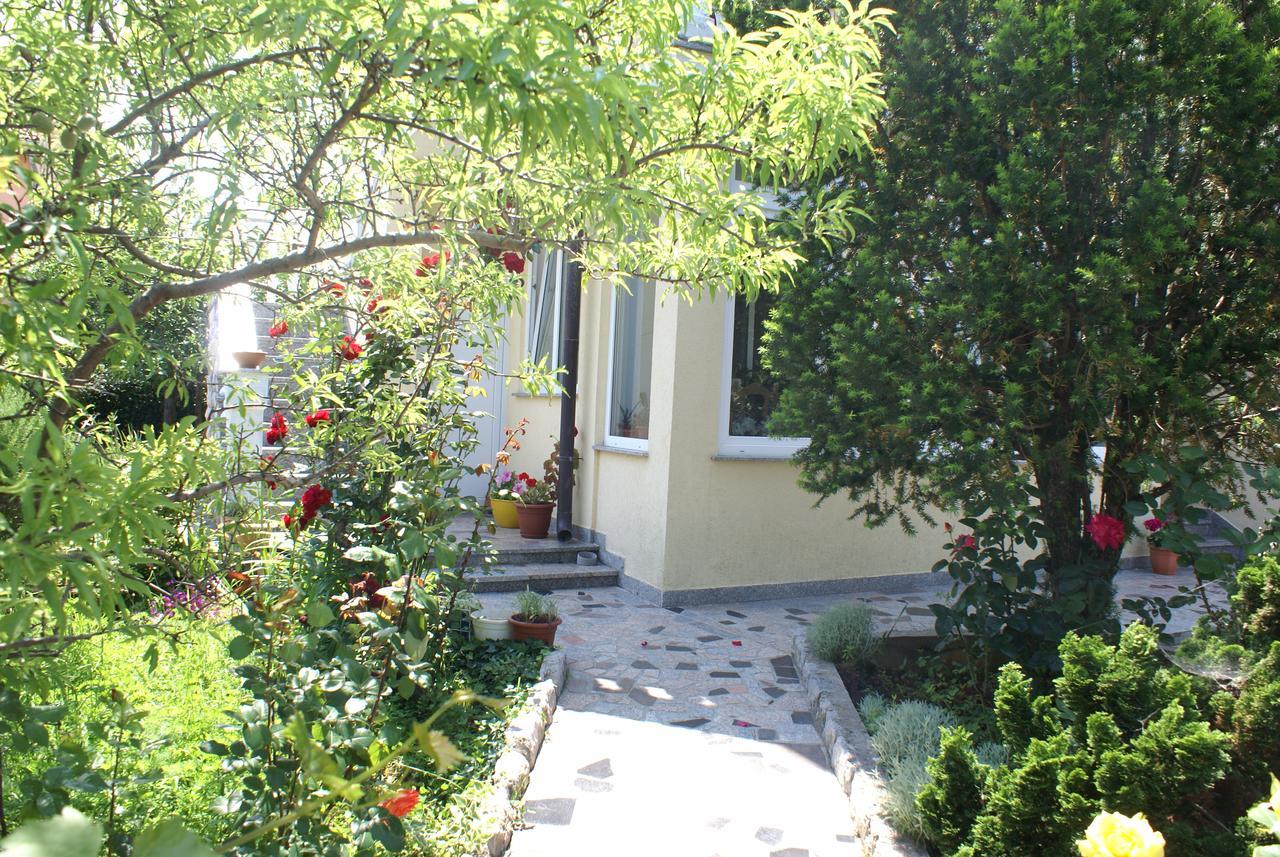 Apartments Nikola Veglia Exterior foto