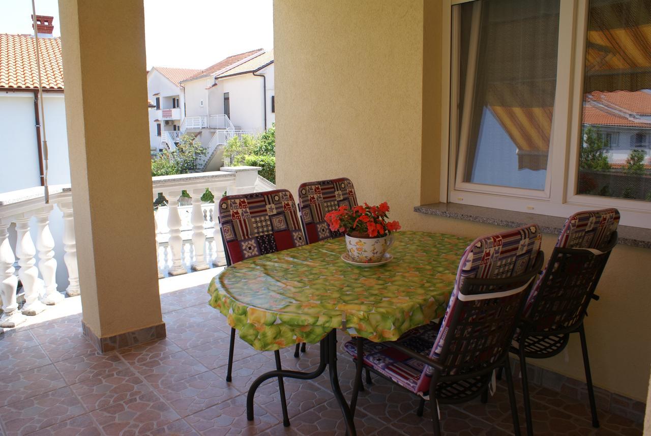 Apartments Nikola Veglia Exterior foto